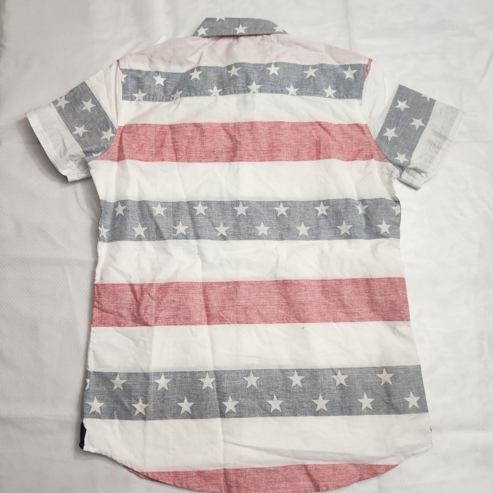3/$25 Free Planet mens size XS American flag button-down short sleeve - Picture 7 of 8